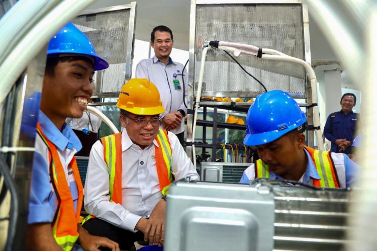Pelatihan Vokasi Jadi Andalan, Menaker Yassierli Tekankan Kesesuaian dengan Kebutuhan Industri